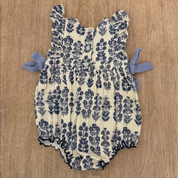 Pink Chicken Floral Bow Bubble Romper Onesie Size 6-12 Months - Picture 4 of 4